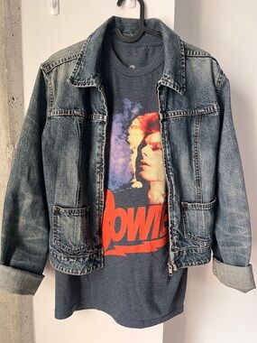 Two-piece Bundle-David Bowie Graphic Tee & Tommy Hilfiger Denim Jacket Size S